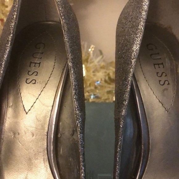 GUESS Womens Peep Toe Stilettos - Picture 4 of 6